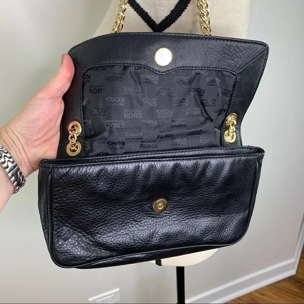 MICHAEL KORS Jet Set Black Leather/Double Gold‎ Chain Small Shoulder Bag